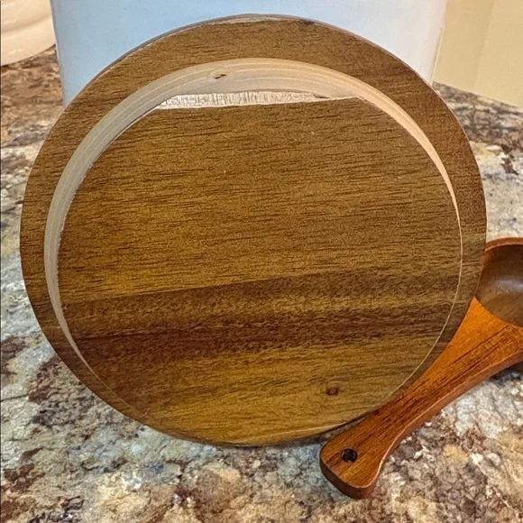 OUT OF STOCK Hearth & Hand Coffee Canister with Brown Lid and scoop - Picture 11 of 12